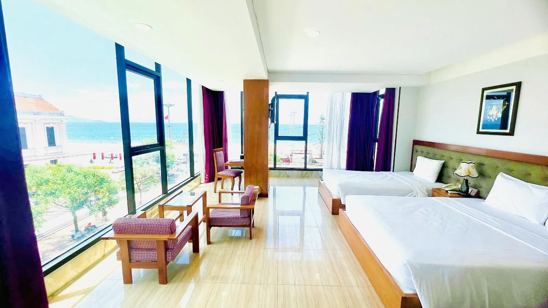 Happy Light Central Nha Trang Hotel